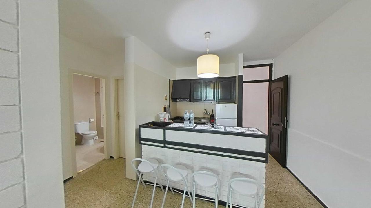 Apartamento Con Terraza Privada En Playa De Las Americas Arona  Exterior photo